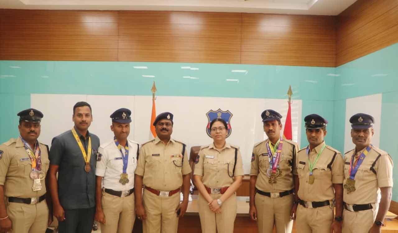 Eight Siddipet police constables complete Procam Slam 2026