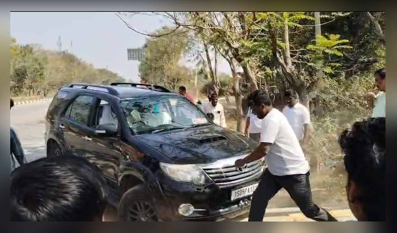 IPS Officer Vijaya Kumar has a miraculous escape