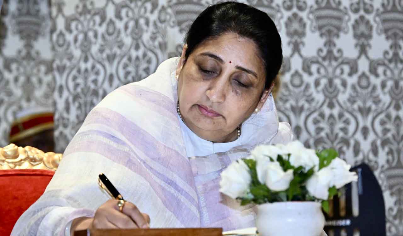 Sunetra Pawar becomes first woman Deputy Chief Minister of Maharashtra