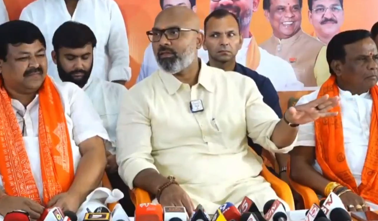 BJP alleges Congress misusing power to seize Nizamabad Mayor post