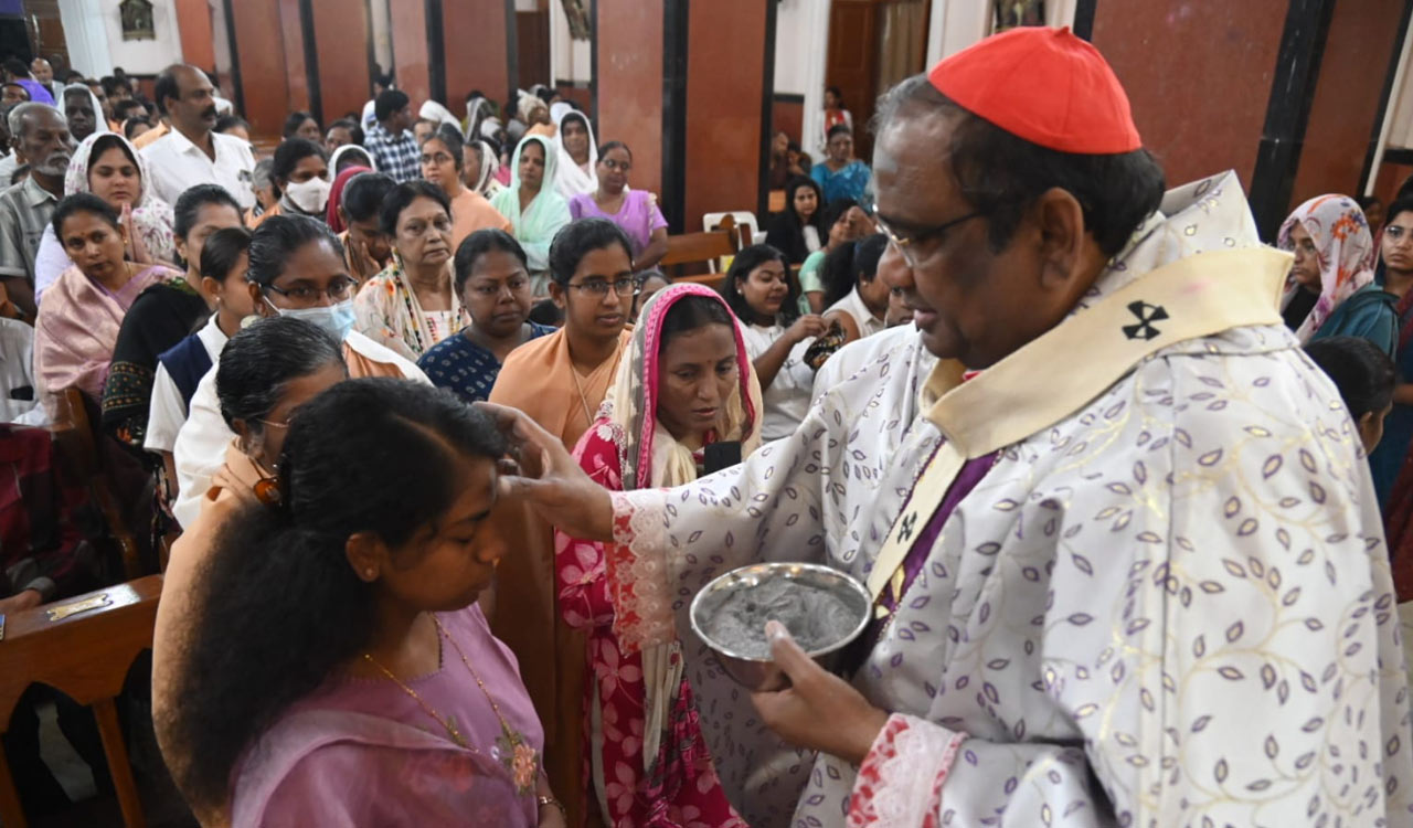 Hyderabad: Christians observe Ash Wednesday with solemn masses