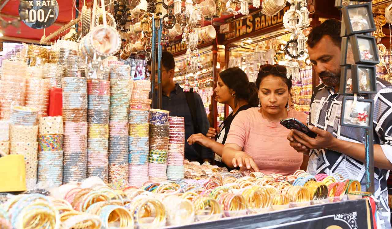 Ramzan shopping picks up early in Hyderabad’s Old City markets
