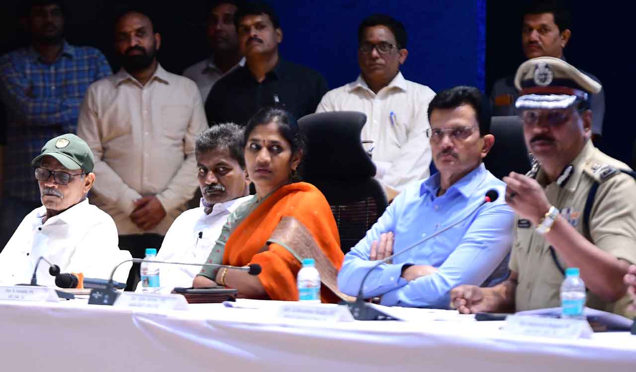 Four top Maoist leaders surrender in Telangana; apex body collapses