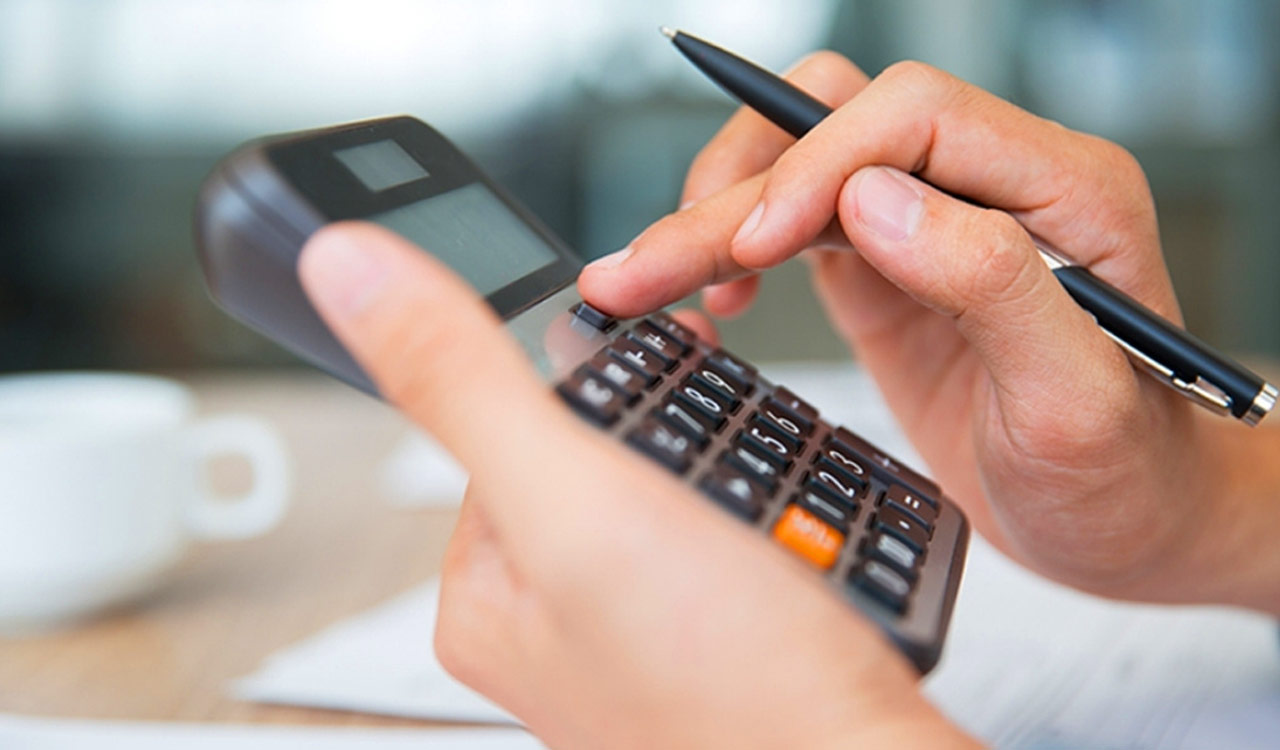 EMI Calculator Online Tool to Plan Loan Repayment in Advance