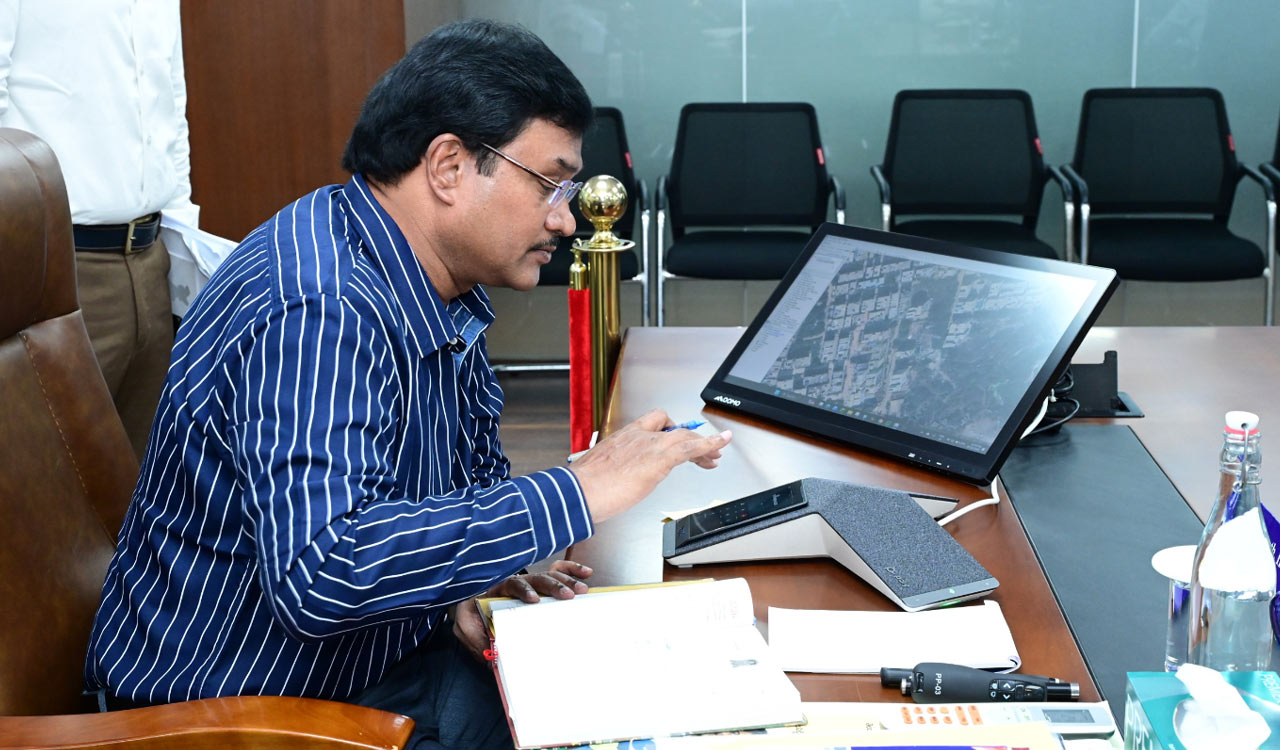 Phone-in programme: Hyderabad residents raise sewage, land encroachment concerns with HYDRAA