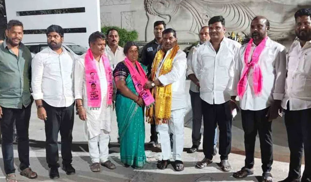 BRS all set to bag Indresham as independent councillor joins party