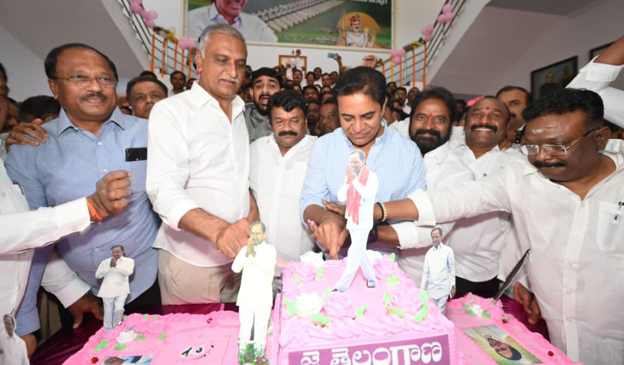 BRS celebrates KCR’s 72nd birthday with Telangana-themed programmes