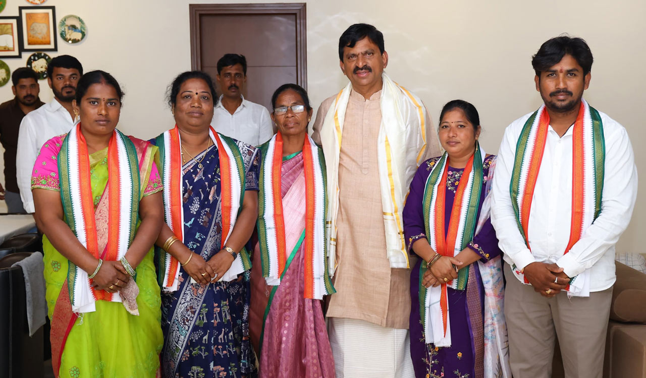 Congress, CPI agree to split Kothagudem Mayor term equally for five years
