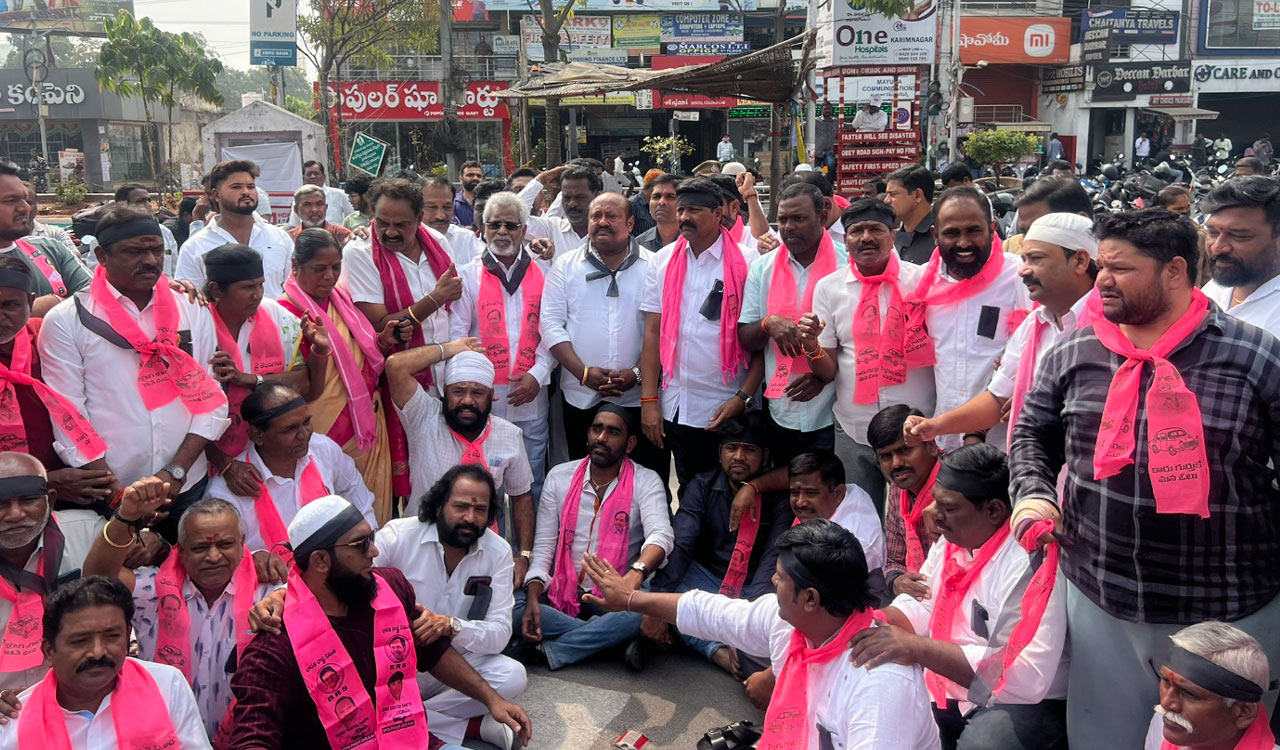 BRS protests erupt across Karimnagar against SIT summons to KCR