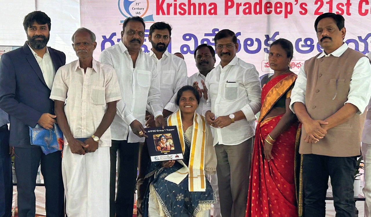 KP’s 21st Century IAS Academy, Hyderabad & Rajahmundry felicitates Group-1 Rankers