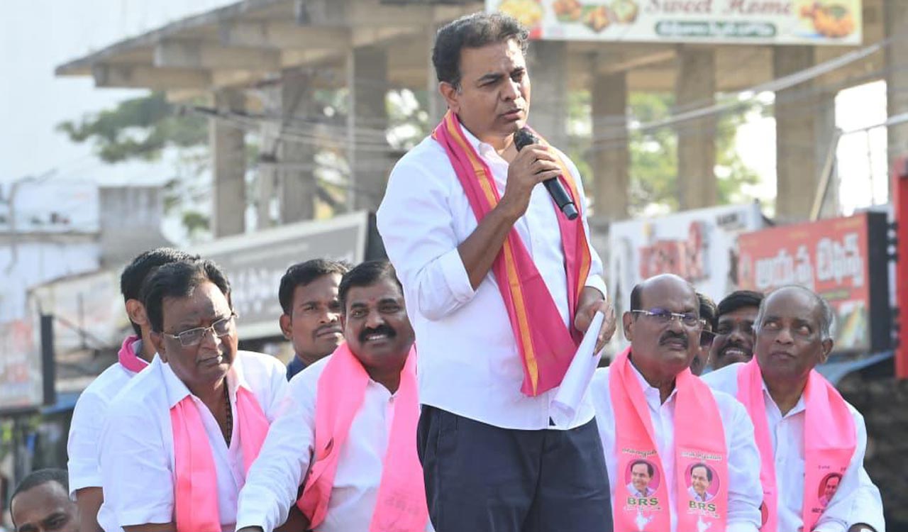 Congress scrapping welfare schemes, failing on six guarantees, says KTR