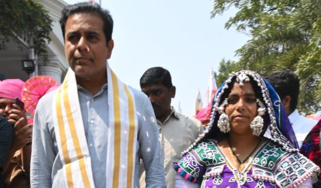 KTR says Congress resorting to anarchy to usurp power in hung municipalities