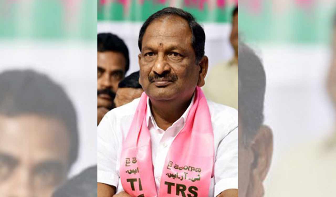 Koppula Eshwar accuses Congress of anti-poor demolitions