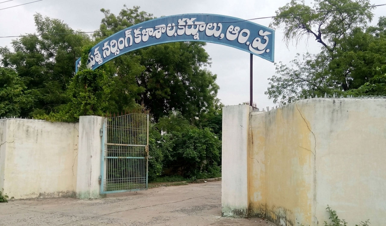 Kashmiri students allege hijab, ramzan restrictions at Kurnool nursing college