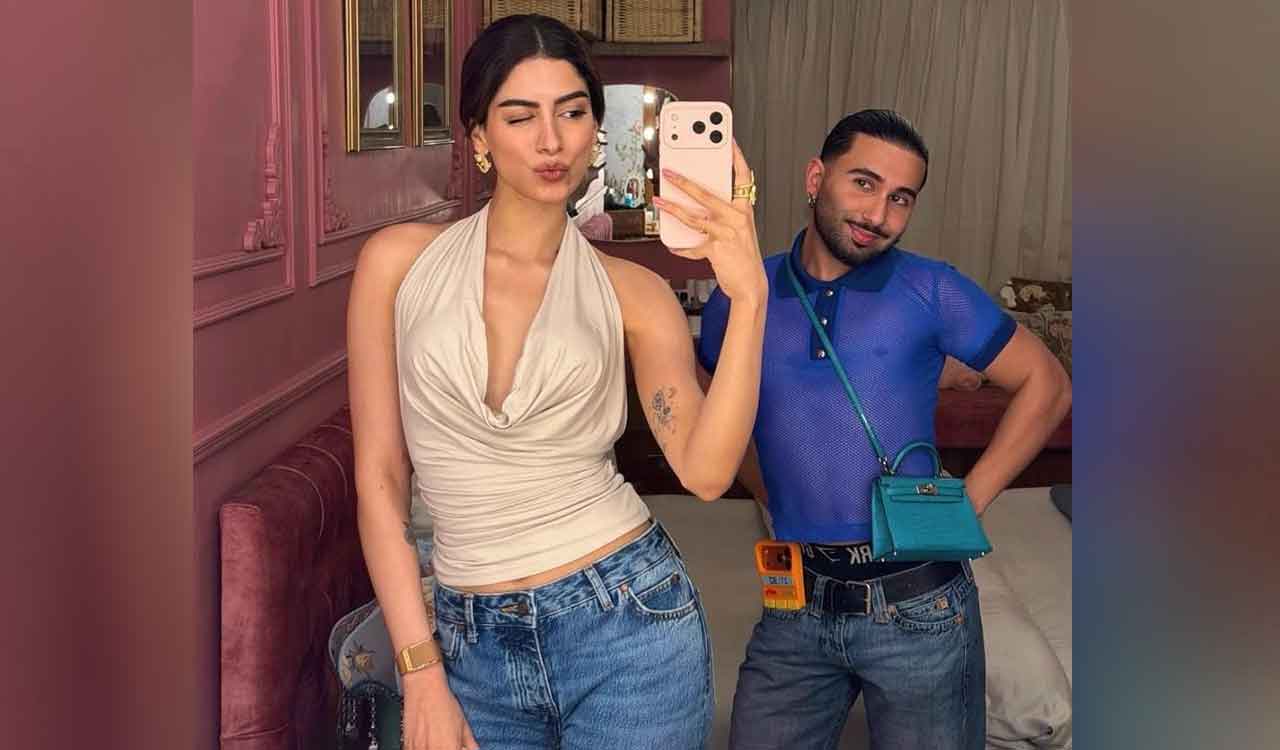 Khushi Kapoor’s ‘February’ was a mix of cupcakes, hotness & Orry