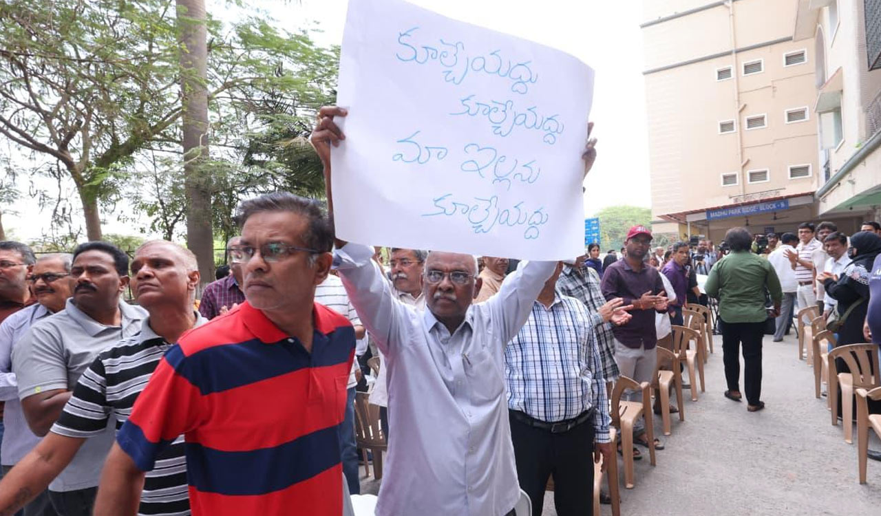 Harish Rao alleges real estate agenda behind Musi project, demands withdrawal of eviction notices