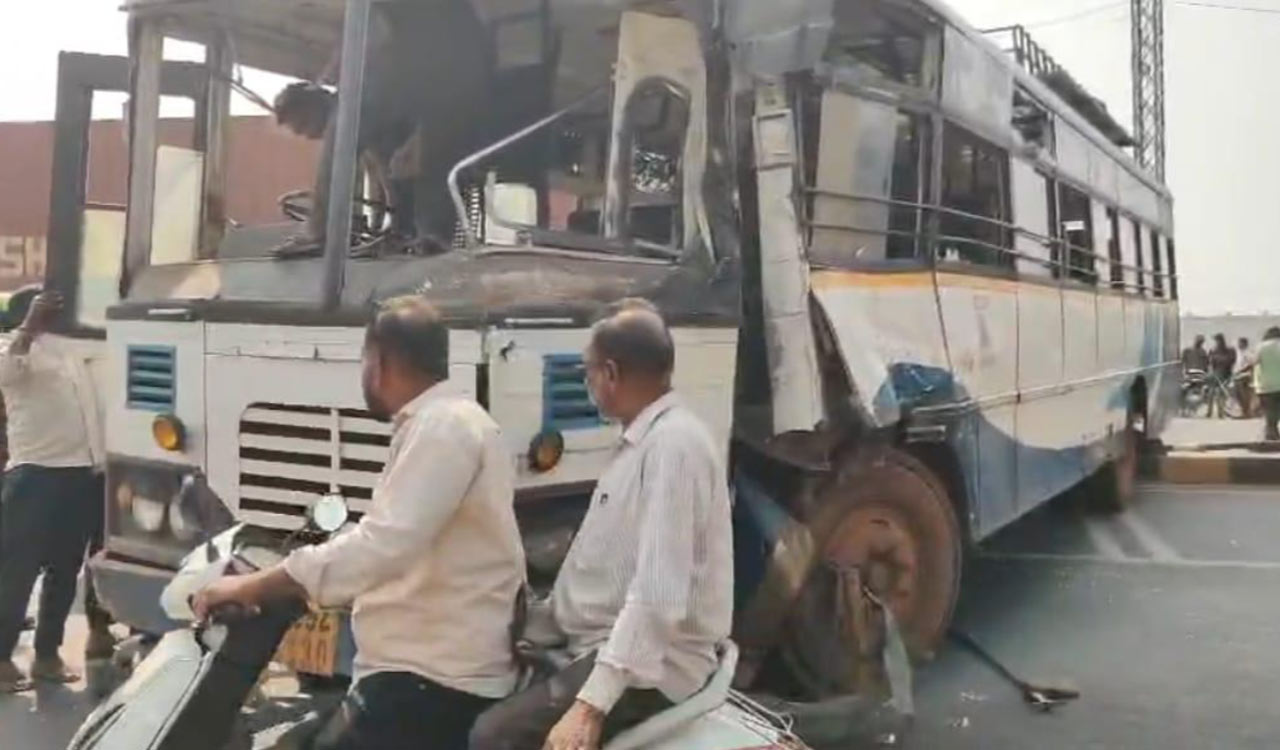 Sangareddy accident: 15 injured after lorry hits RTC bus in Sadasivapet