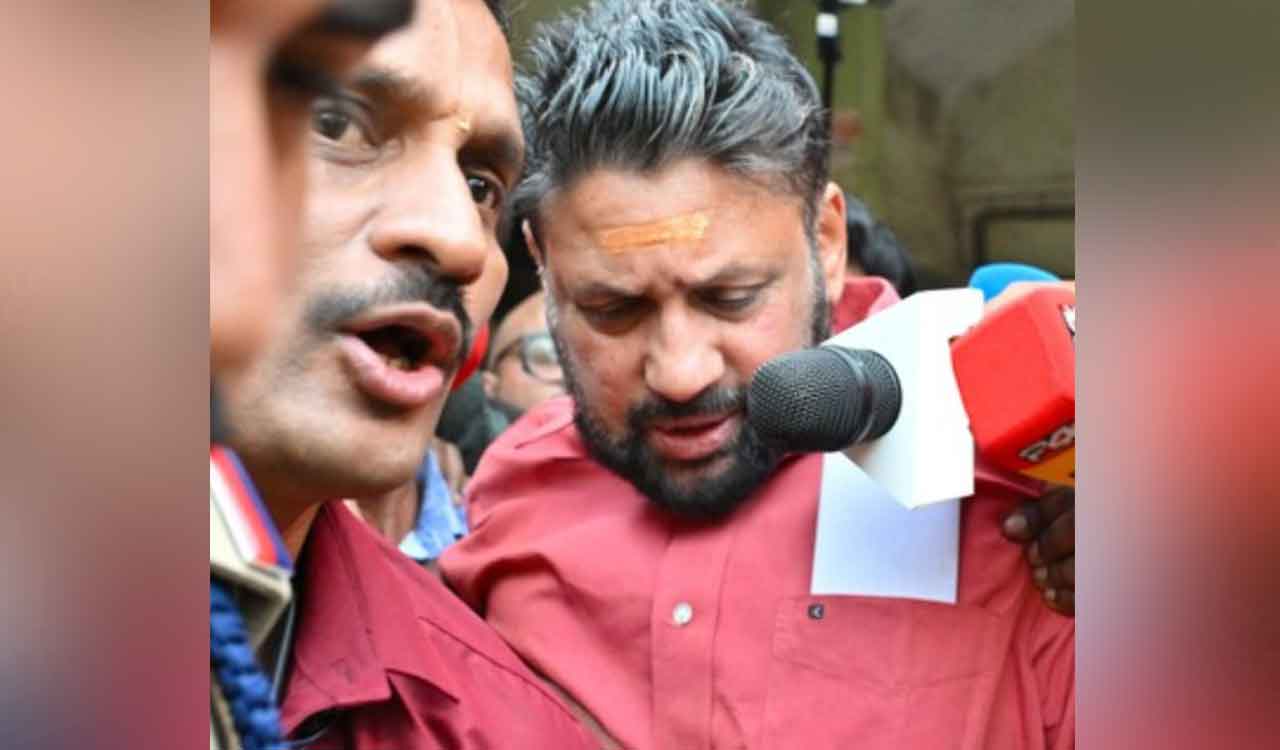 Sabarimala gold theft case: Tantri Rajeevar gets bail, 6th accused to secure release