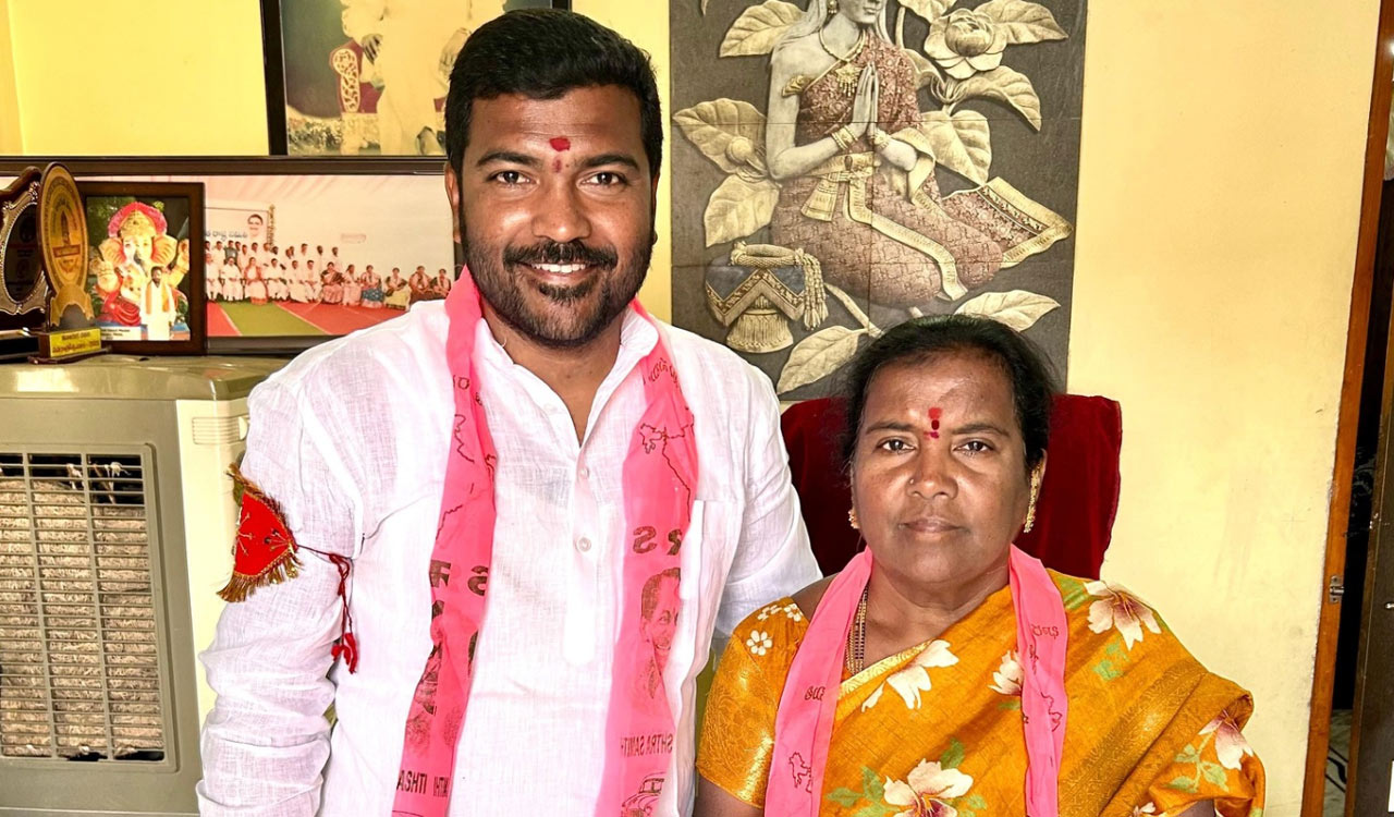 Mother-son duo wins on BRS tickets in Medak municipality