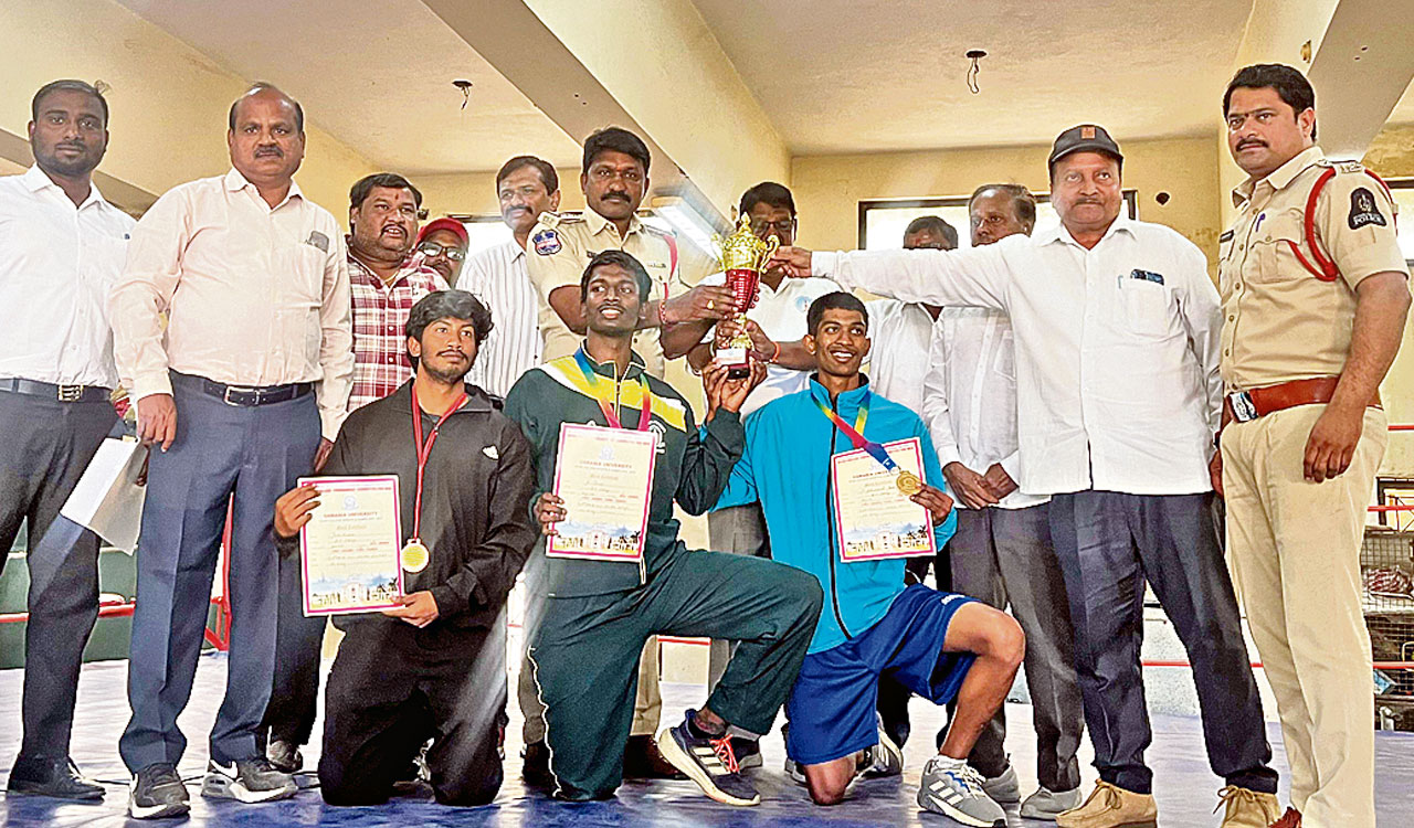 City sports briefs: AV College wins Inter-college boxing championship