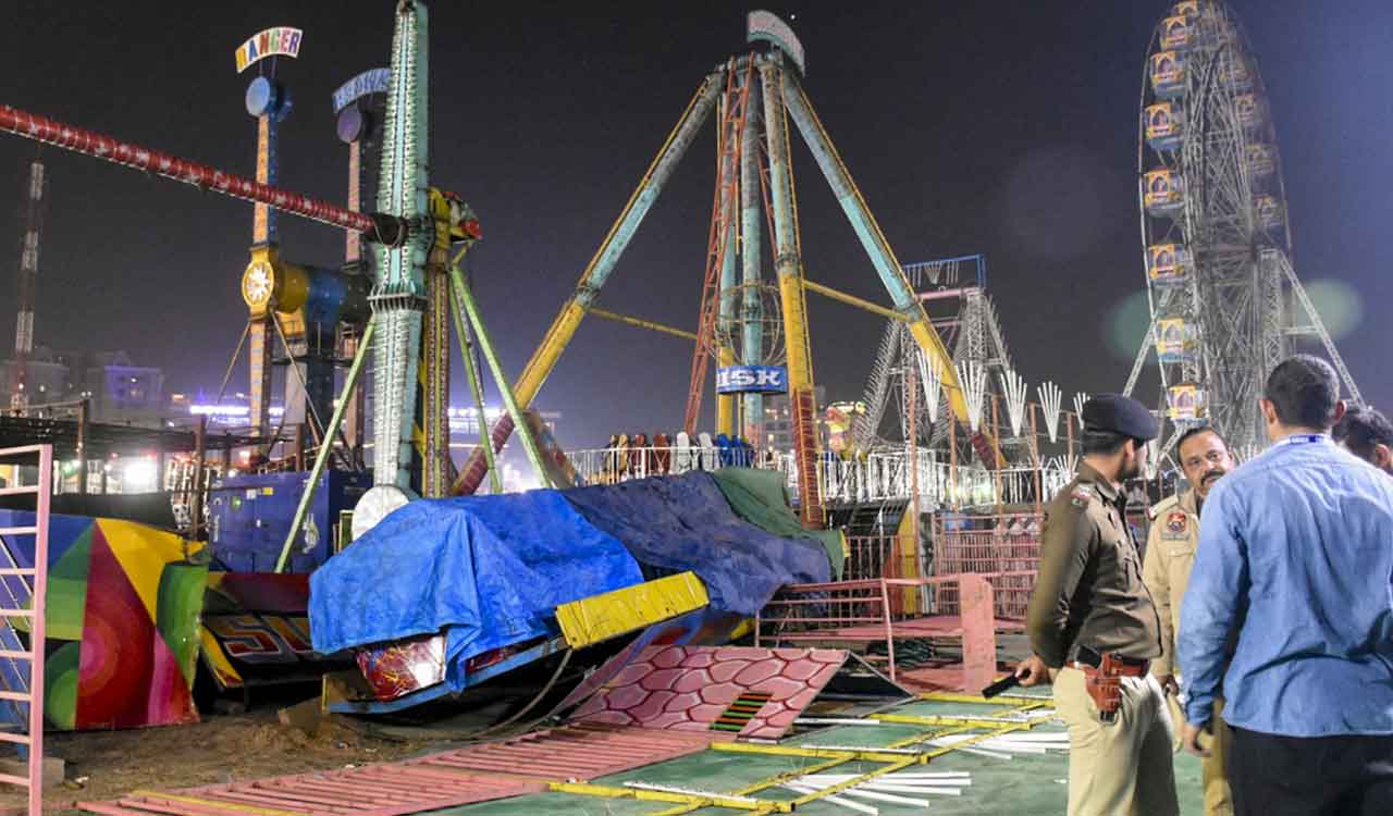 Cop dies rescuing people in Surajkund swing collapse