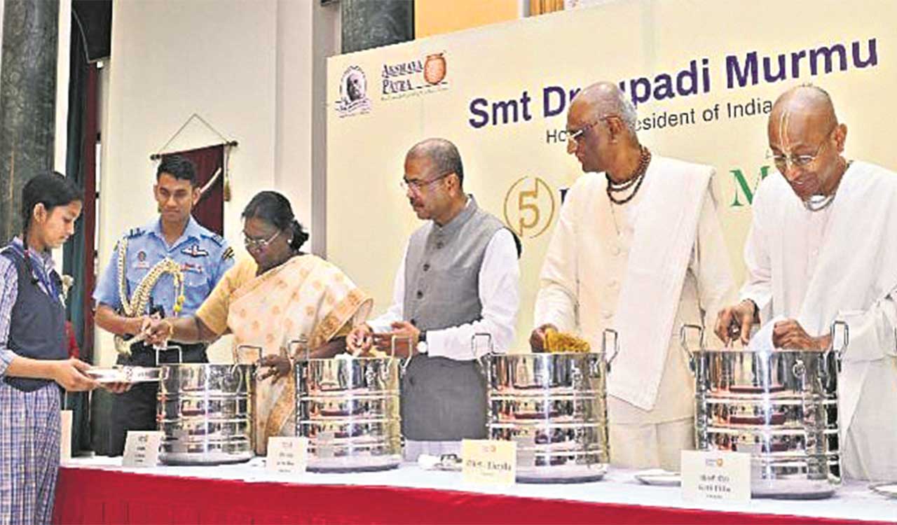 Akshaya Patra marks 5 billion meals, 25 years of service