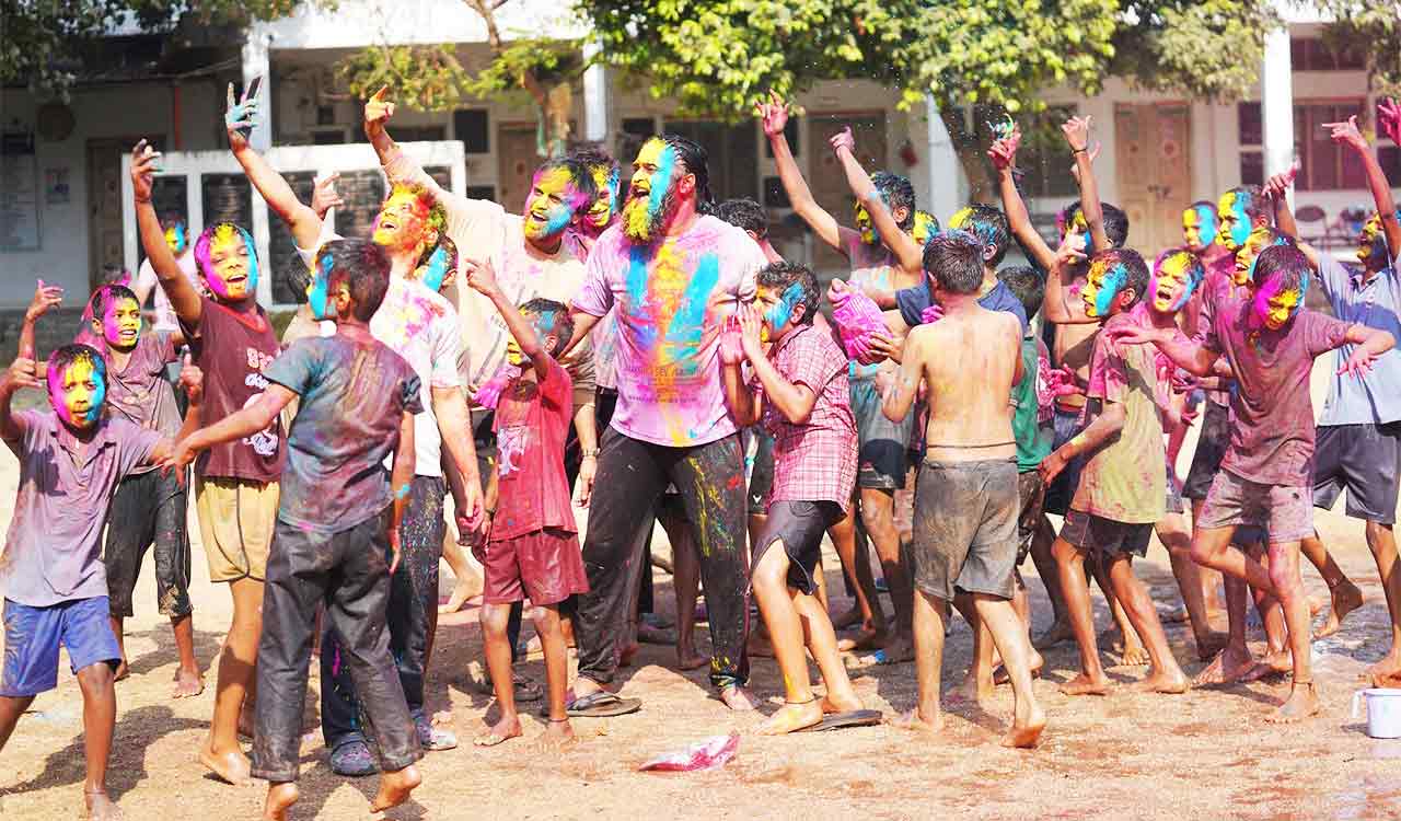 Holi celebrated with enthusiasm in Kothagudem, Warangal