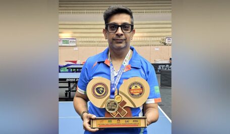 Hitesh wins title
