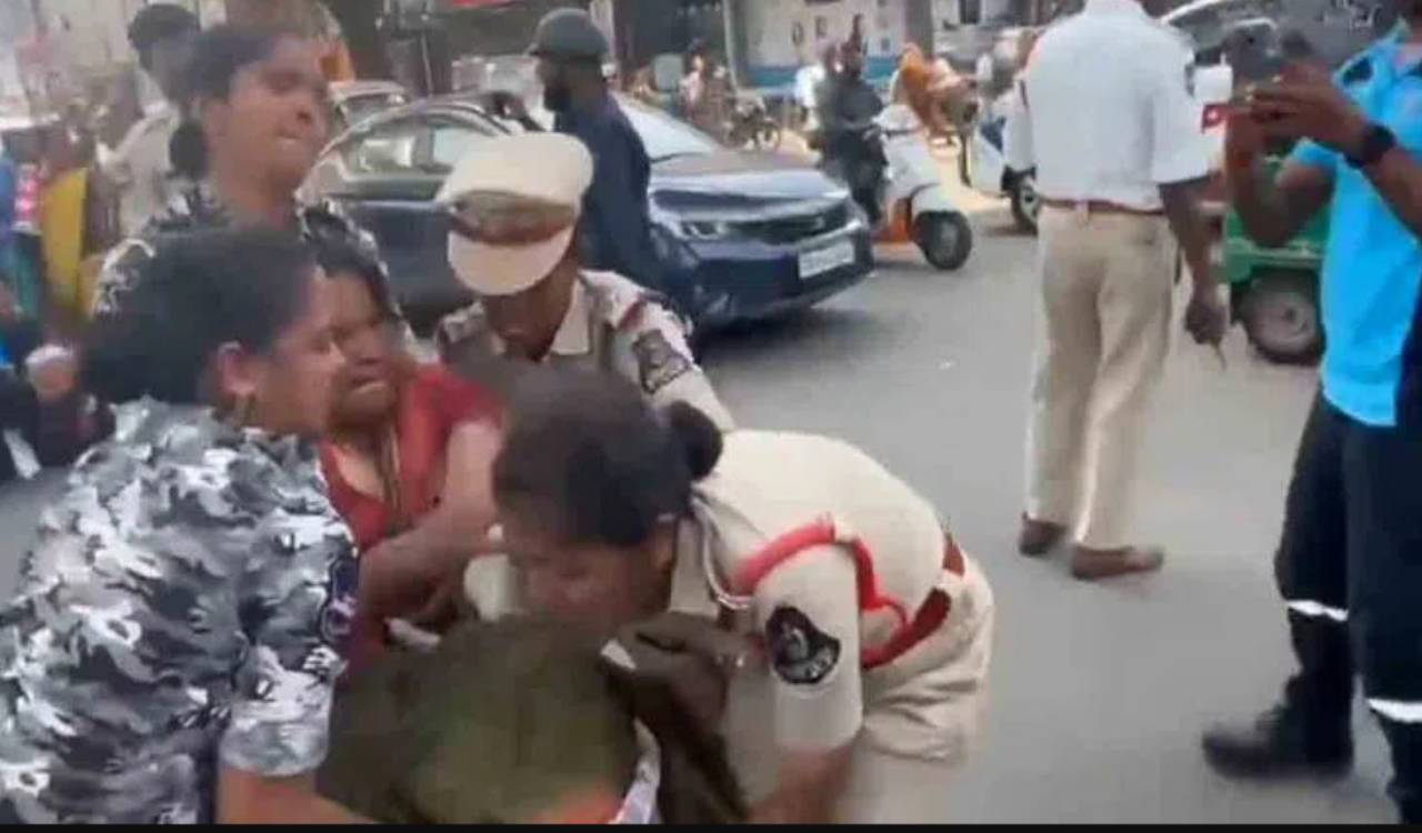 ASHA workers detained across Telangana during ‘Chalo Hyderabad’ protest call