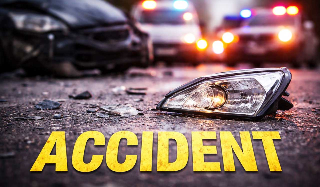 Five injured as car crashes into multiple vehicles in Gujarat’s Surat