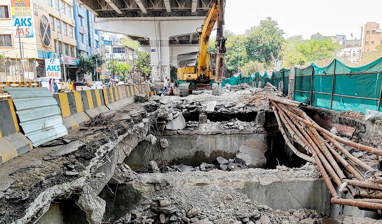 Bridge works on surplus nala cause major traffic diversions near Ashok Nagar