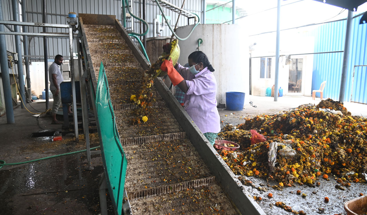 Bowenpally, Gudimalkapur vegetable markets turn waste into energy with biogas plants
