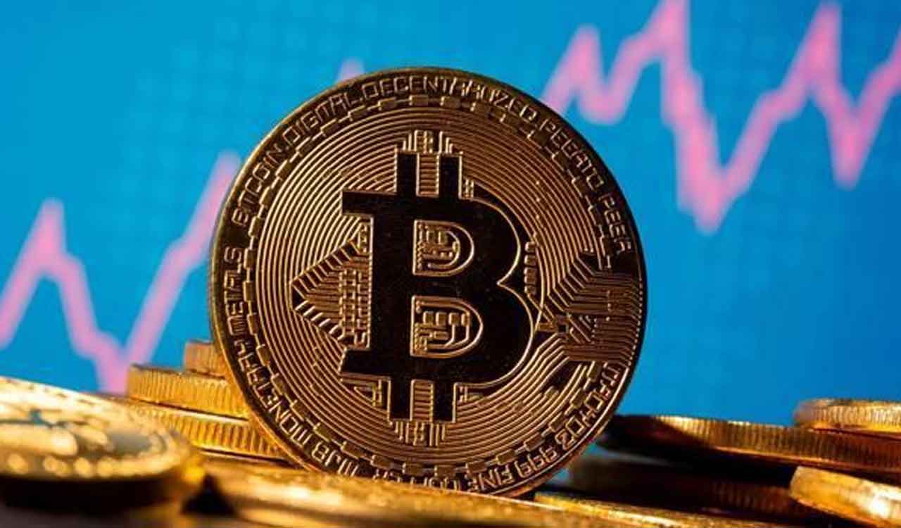 Bitcoin drops as Trump threatens strike on Iran power plants over Strait of Hormuz
