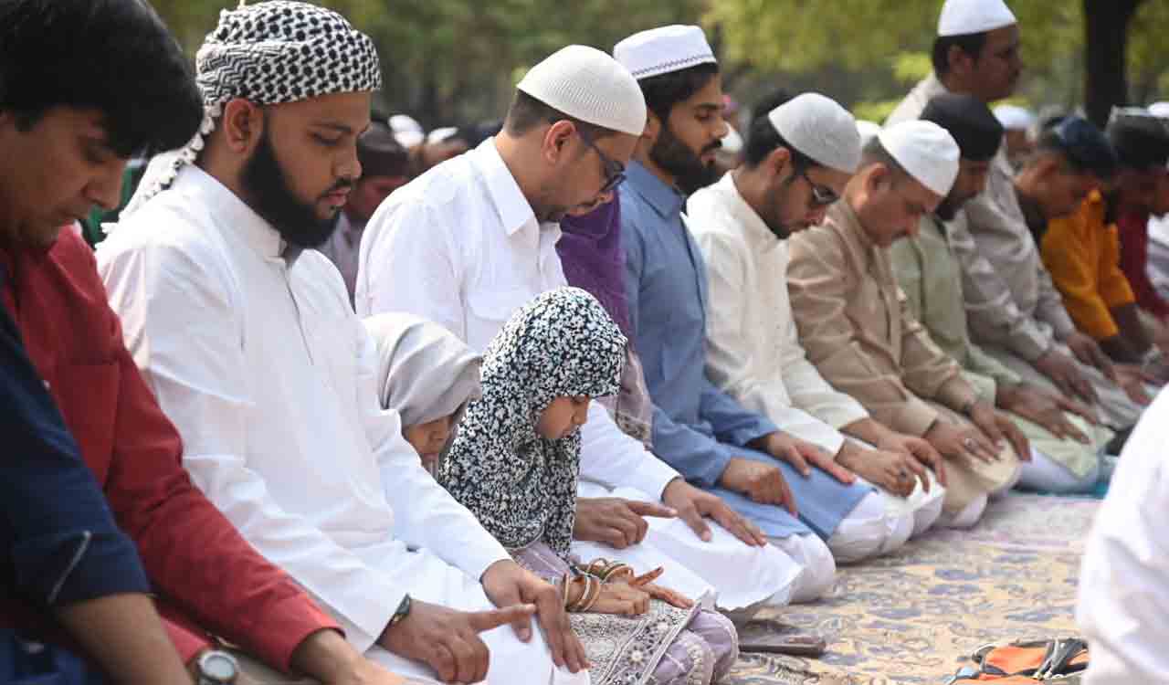 Eid celebrated across India with prayers and protests over West Asia conflict