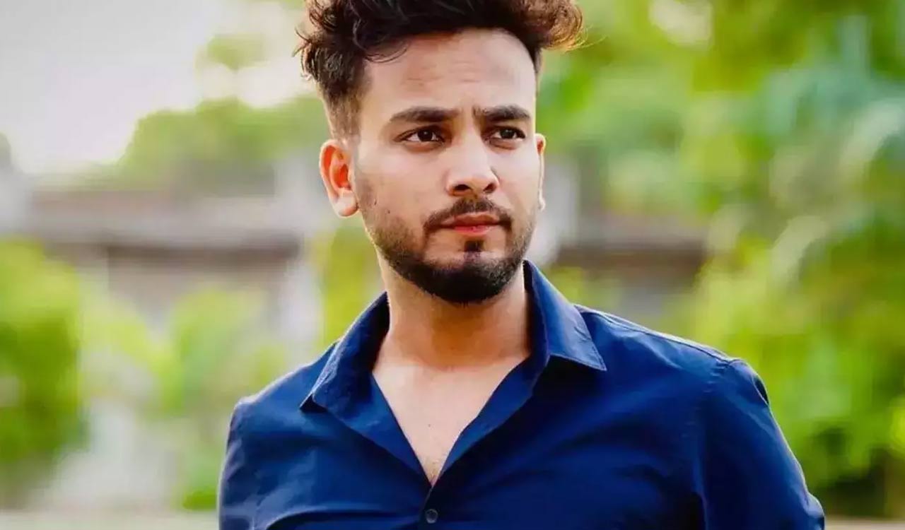 Snake venom case: SC quashes FIR, proceedings against YouTuber Elvish Yadav