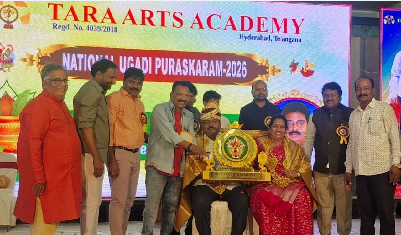 Mancherial social activist honoured with Ugadi Puraskaram by Tara Arts Academy