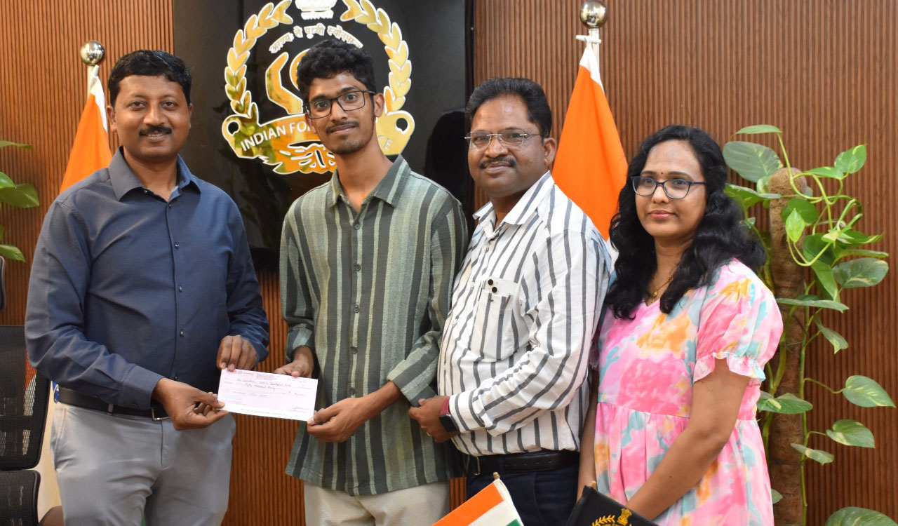 Gandhi Medical College student adopts honey badger at Nehru Zoo