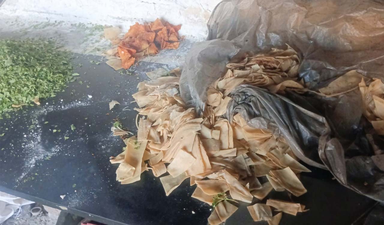 Hyderabad police busts illegal samosa unit in Jiyaguda, seize food stock worth Rs 5 lakh