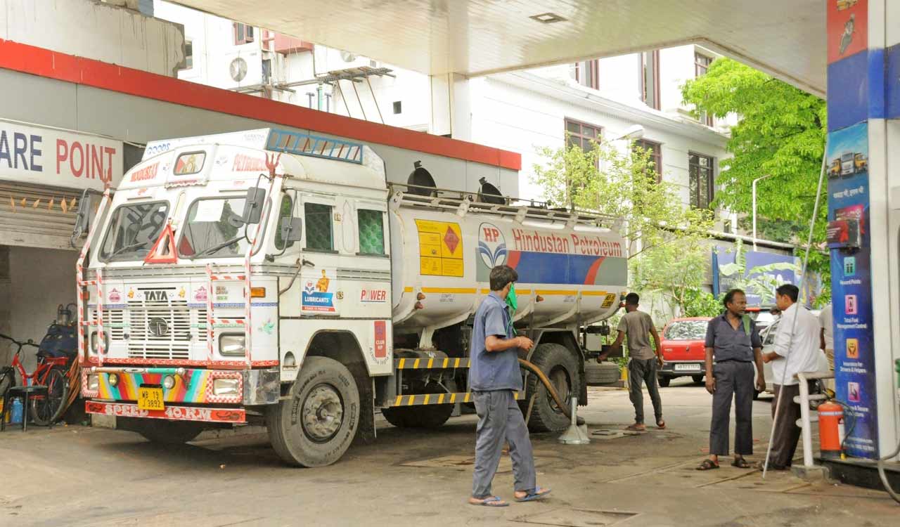 India has 60 days of crude reserves, 1 full month of LPG supply firmly arranged: Govt