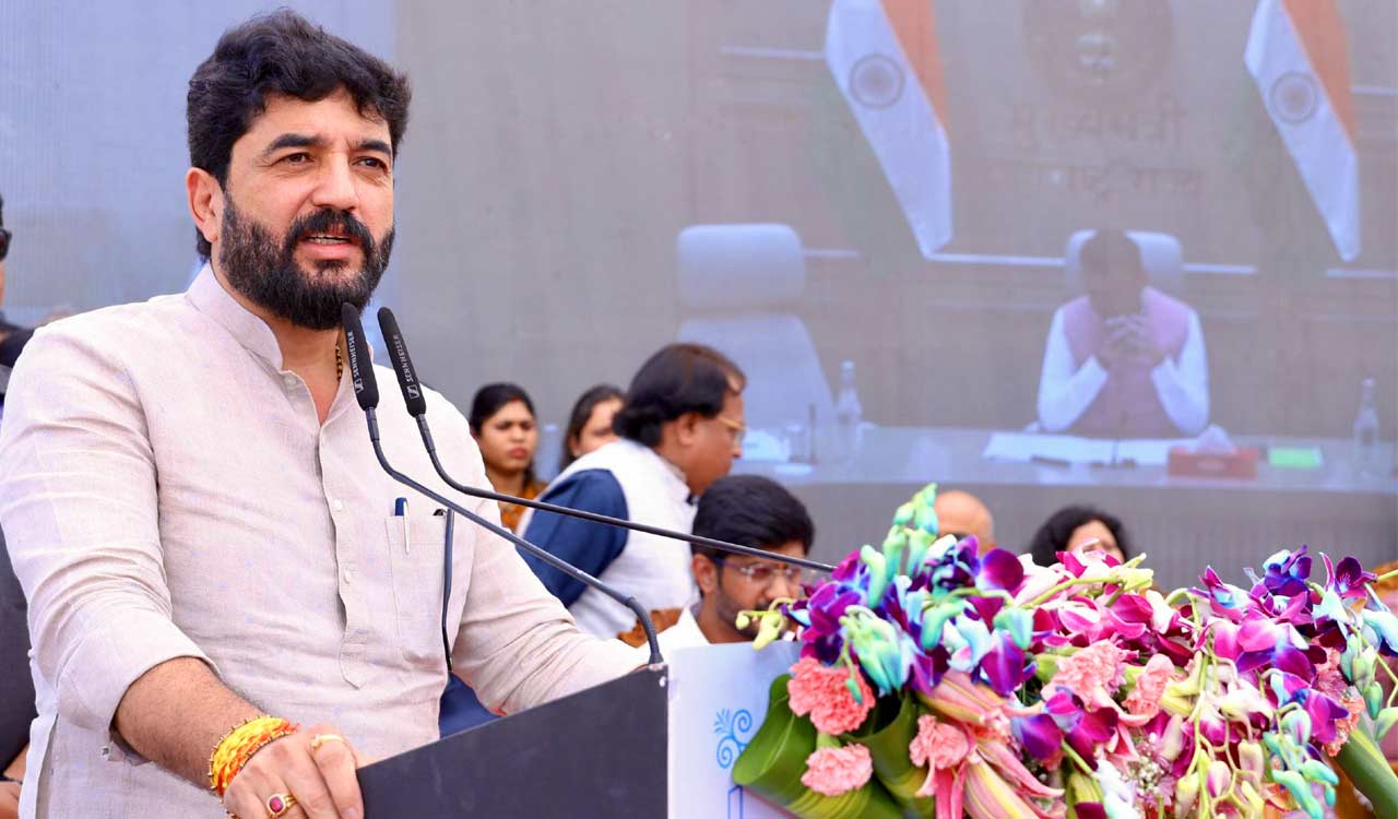 India has over 11,000 airline pilots, nearly 1,900 women: Government