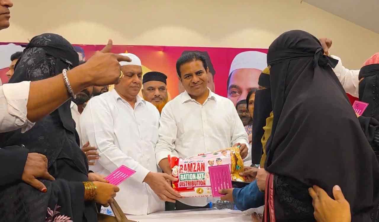 KTR distributes Ramzan ration kits, targets Congress over welfare schemes