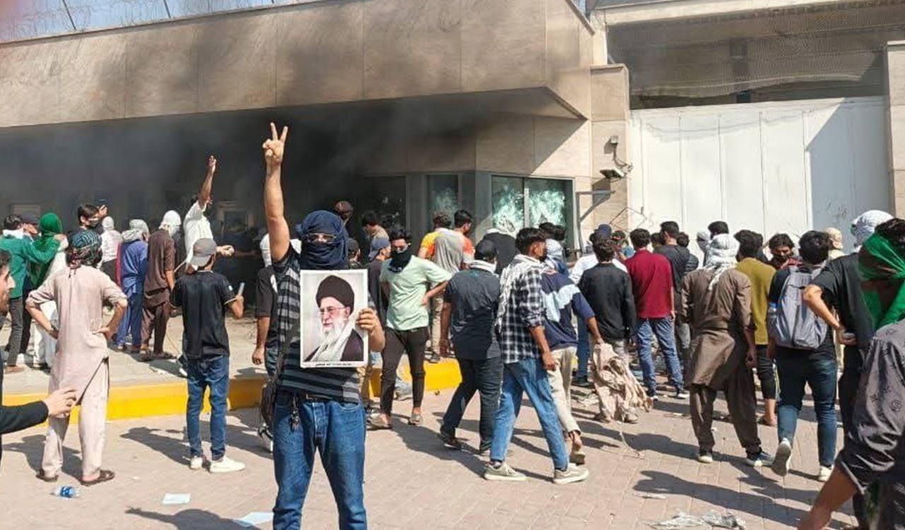 US Consulate in Karachi attacked by violent protesters after Khamenei’s death