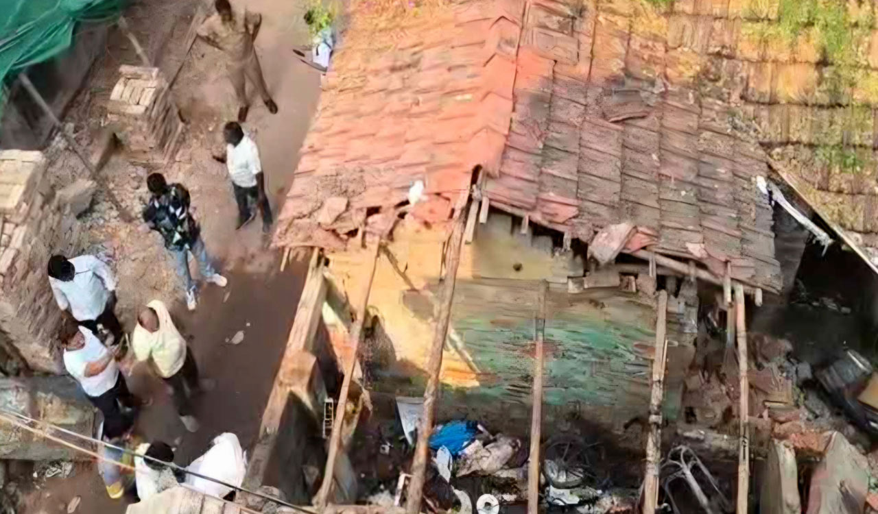 Crude bomb goes off in closed clubhouse in Kolkata, no injuries reported