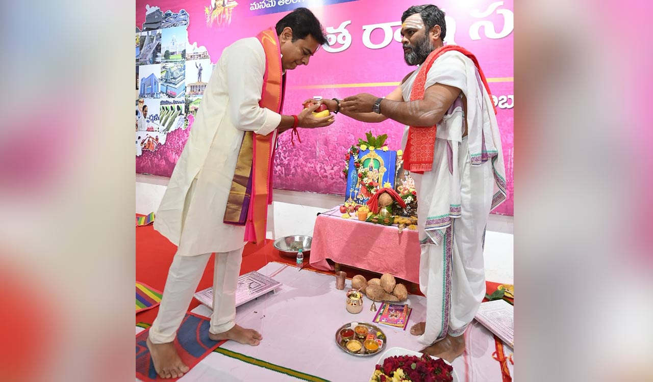 Vedic scholars predict rise in opposition strength in Telangana in new year