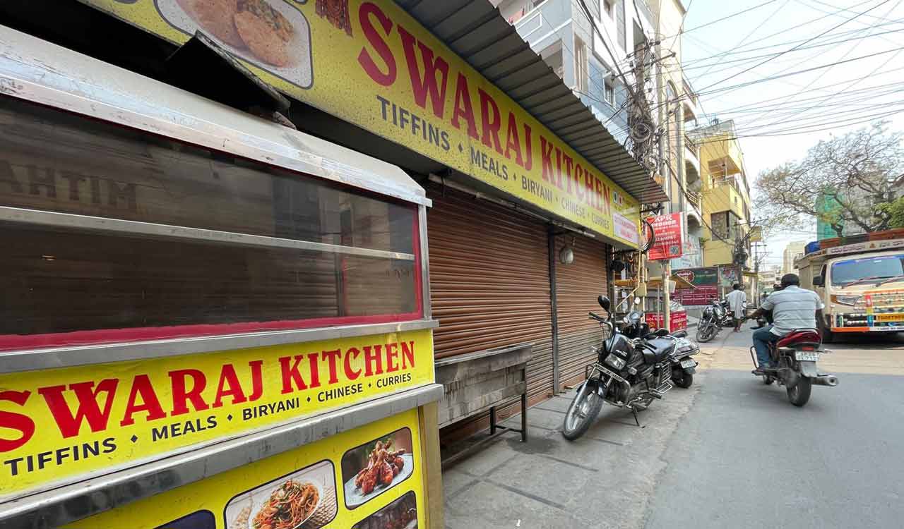 LPG shortage forces Hyderabad eateries, bandis to shut down