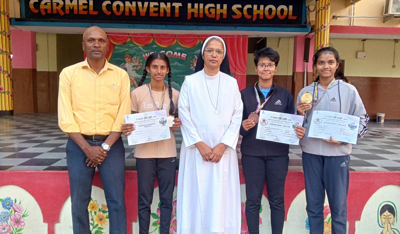 Mancherial student represents State volleyball team in national event