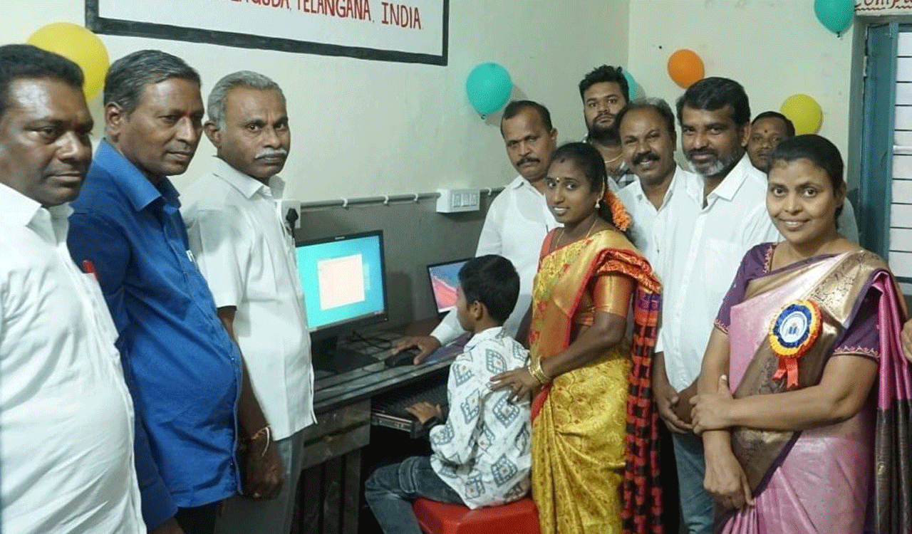 Mancherial voluntary organisation sponsors computer lab for school