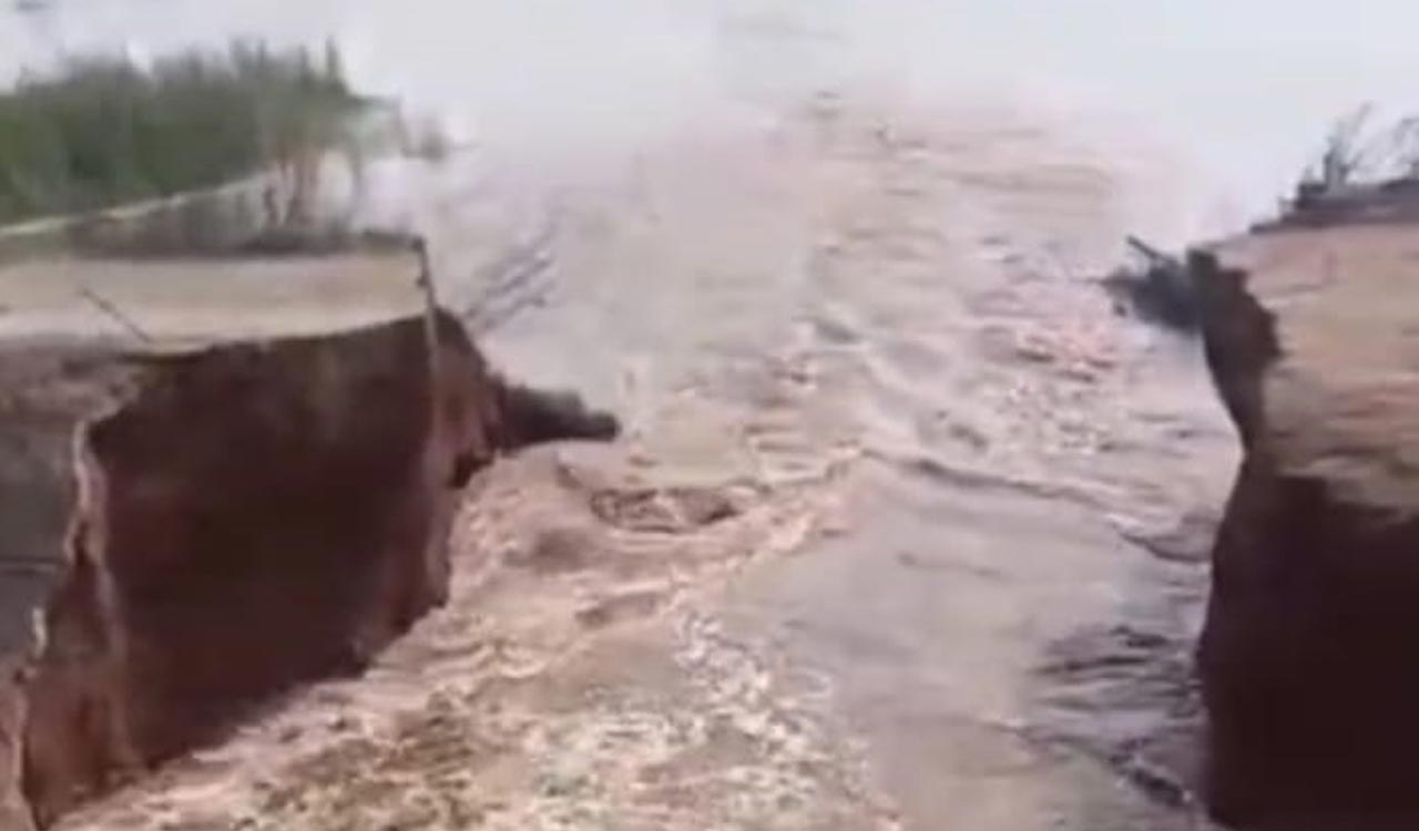 Mallanna Sagar canal breach near Dubbak threatens irrigation supply to paddy fields