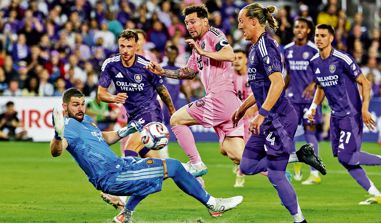 Lionel Messi, Telasco Segovia rally Inter Miami to 4-2 victory over Orlando City