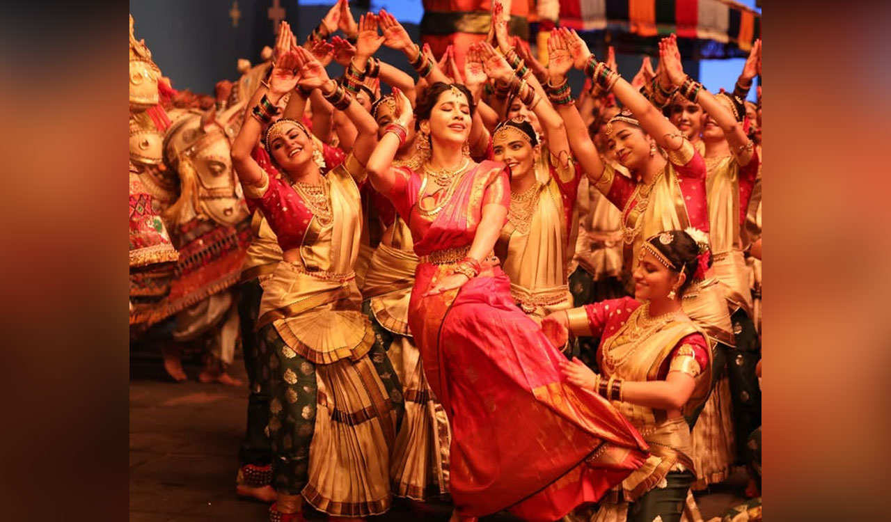 Nabha Natesh shares BTS from ‘Namo Re’ song in Nagabandham